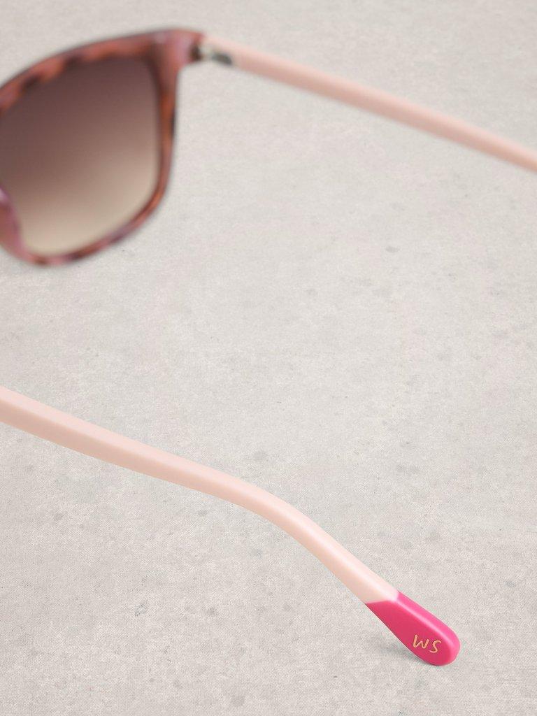 Wayfarer Sunglasses in LIGHT TAN - FLAT DETAIL