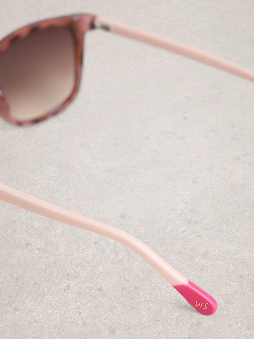 Wayfarer Sunglasses in LIGHT TAN - FLAT DETAIL