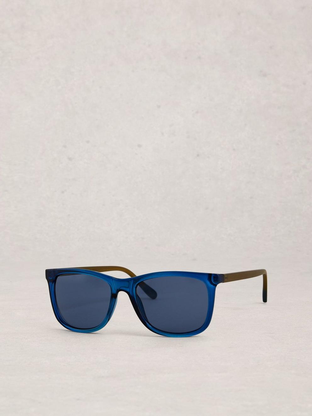 Wayfarer Sunglasses in MID BLUE - LIFESTYLE