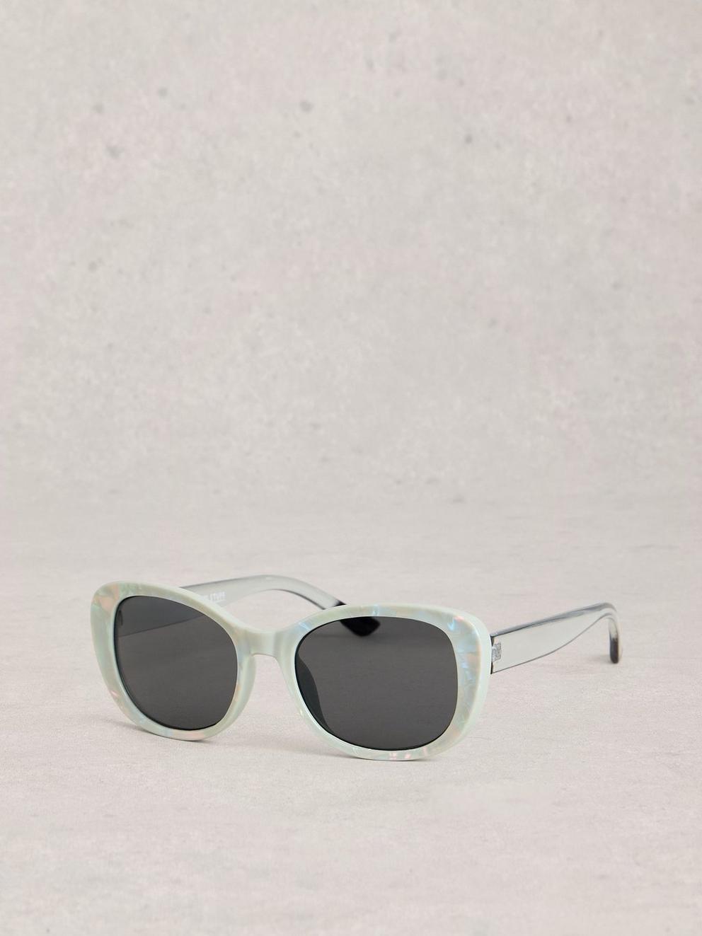Slim Square Sunglasses in LGT BLUE - LIFESTYLE