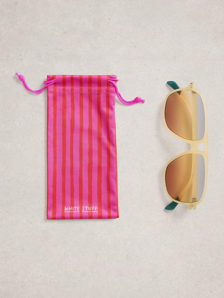 Aviator Slim Sunglasses in LGT YELLOW - FLAT FRONT