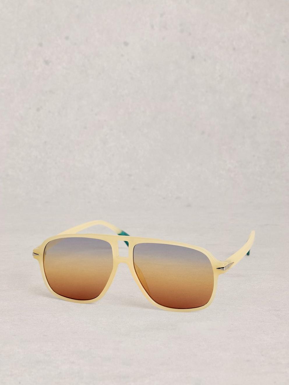 Aviator Slim Sunglasses in LGT YELLOW - LIFESTYLE