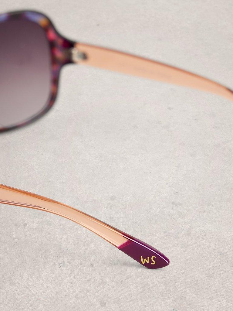 Curve Sunglasses in PURPLE MLT - FLAT DETAIL