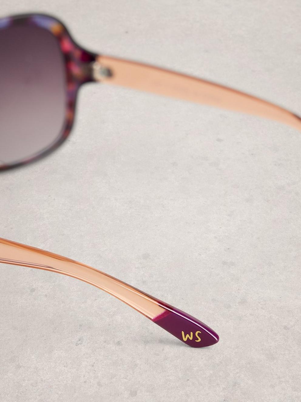 Curve Sunglasses in PURPLE MLT - FLAT DETAIL