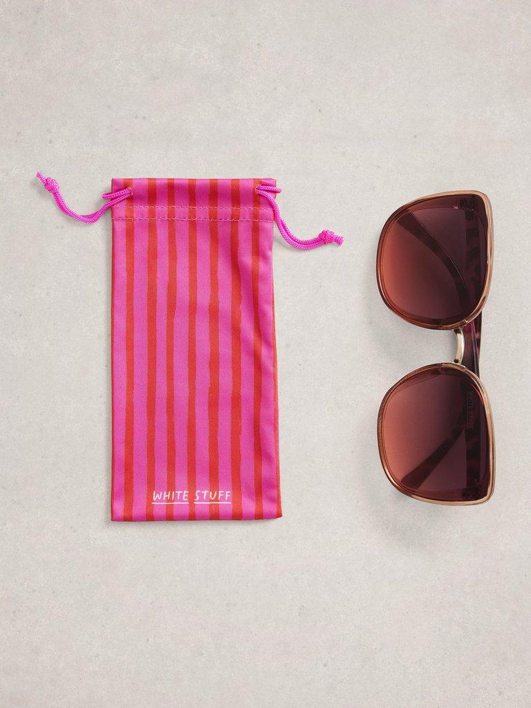 Butterfly Oversized Sunglasses in DUS PURPLE - FLAT FRONT