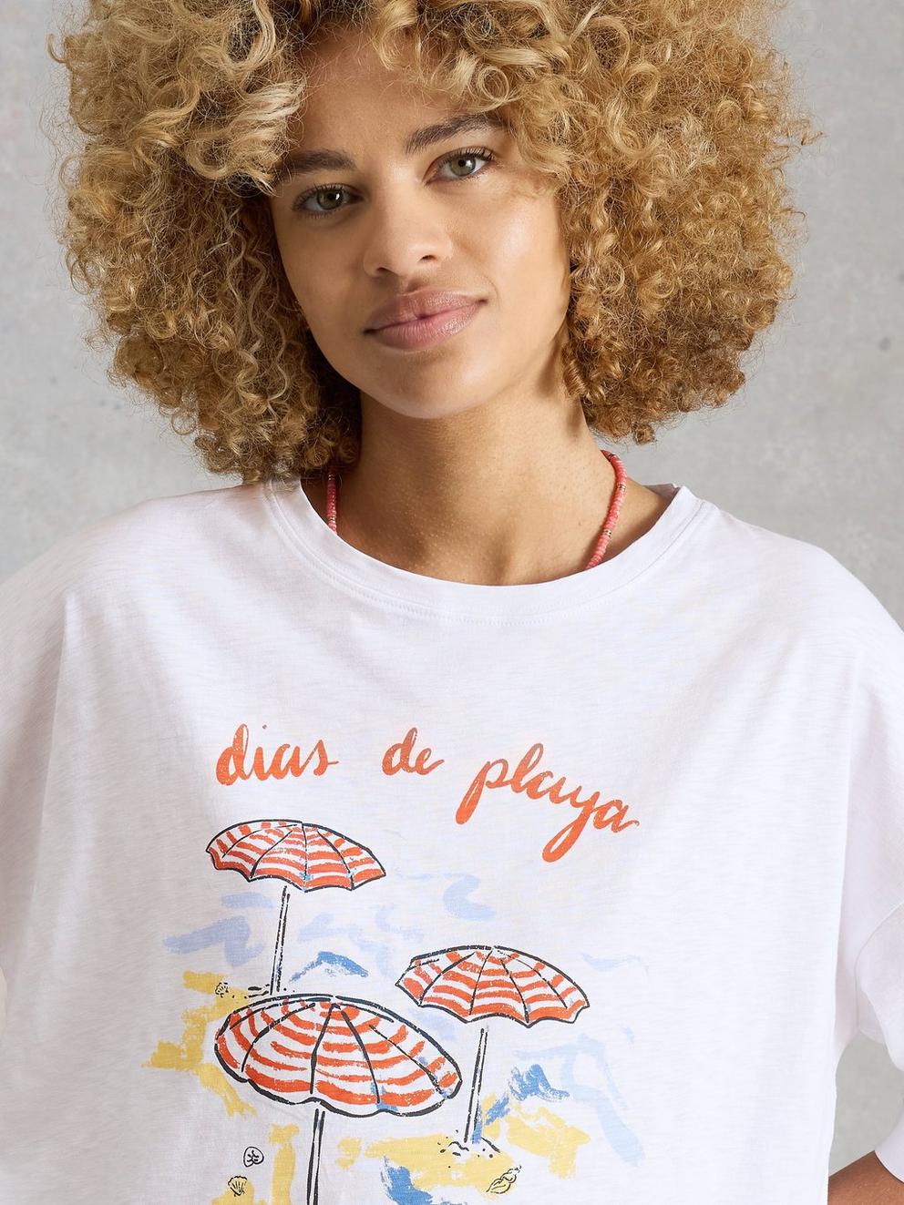KATYA GRAPHIC TEE in WHITE PR - MODEL DETAIL