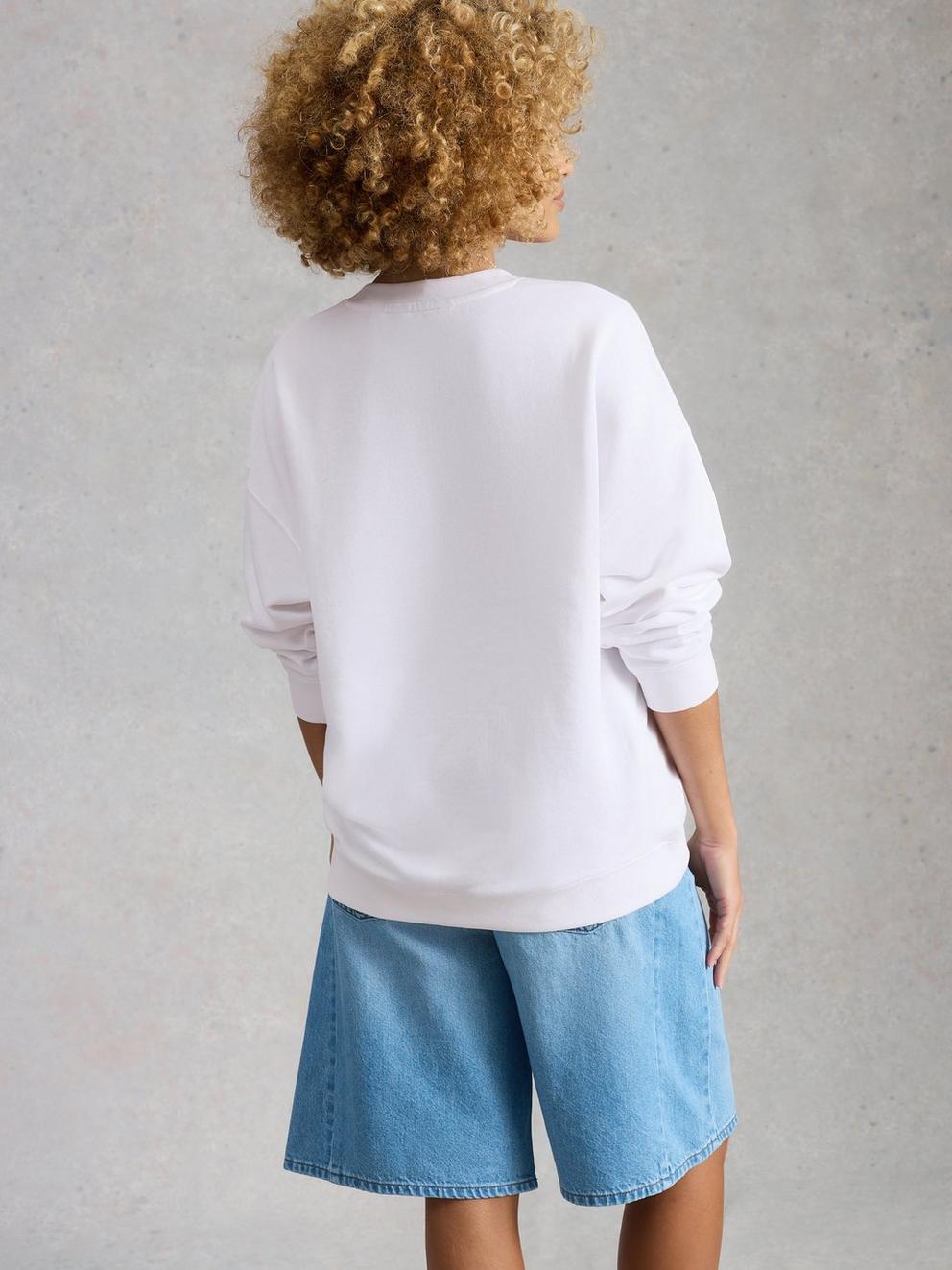 CLEO LONGLINE GRAPHIC SWEAT in WHITE PR - MODEL BACK