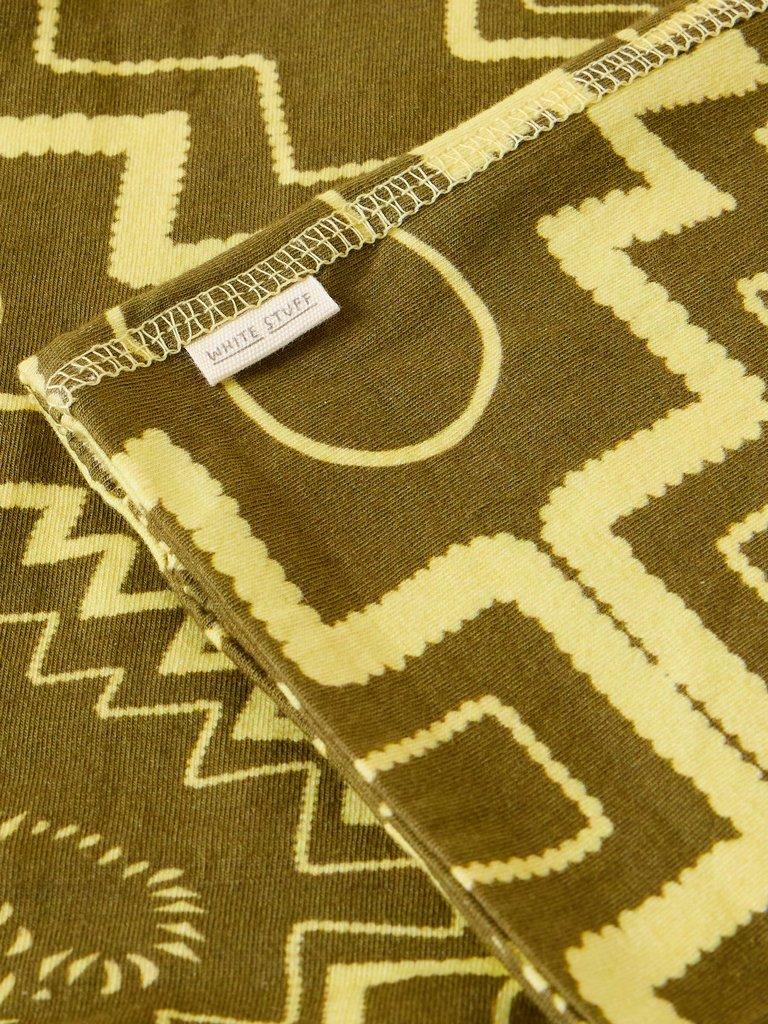 VERSATILE JERSEY ROLL in GREEN PR - FLAT DETAIL