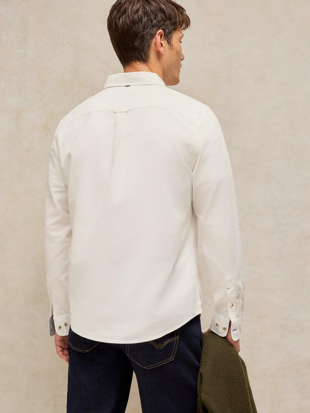 BRUTON OXFORD SHIRT in BRIL WHITE - MODEL BACK