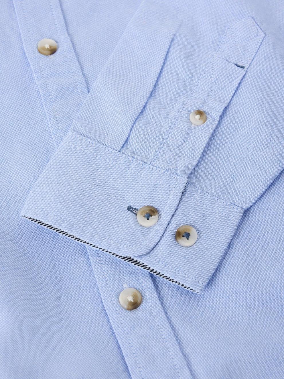 BRUTON OXFORD SHIRT in CHAMB BLUE - FLAT DETAIL
