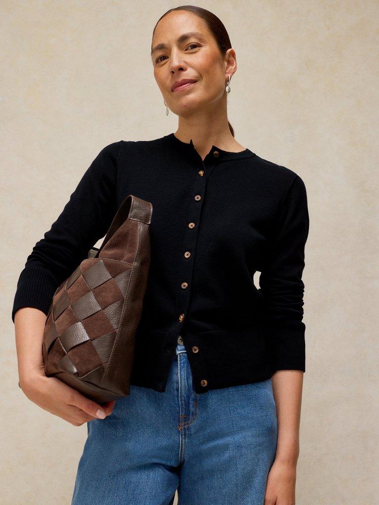LOIS CARDI in PURE BLK - MODEL DETAIL