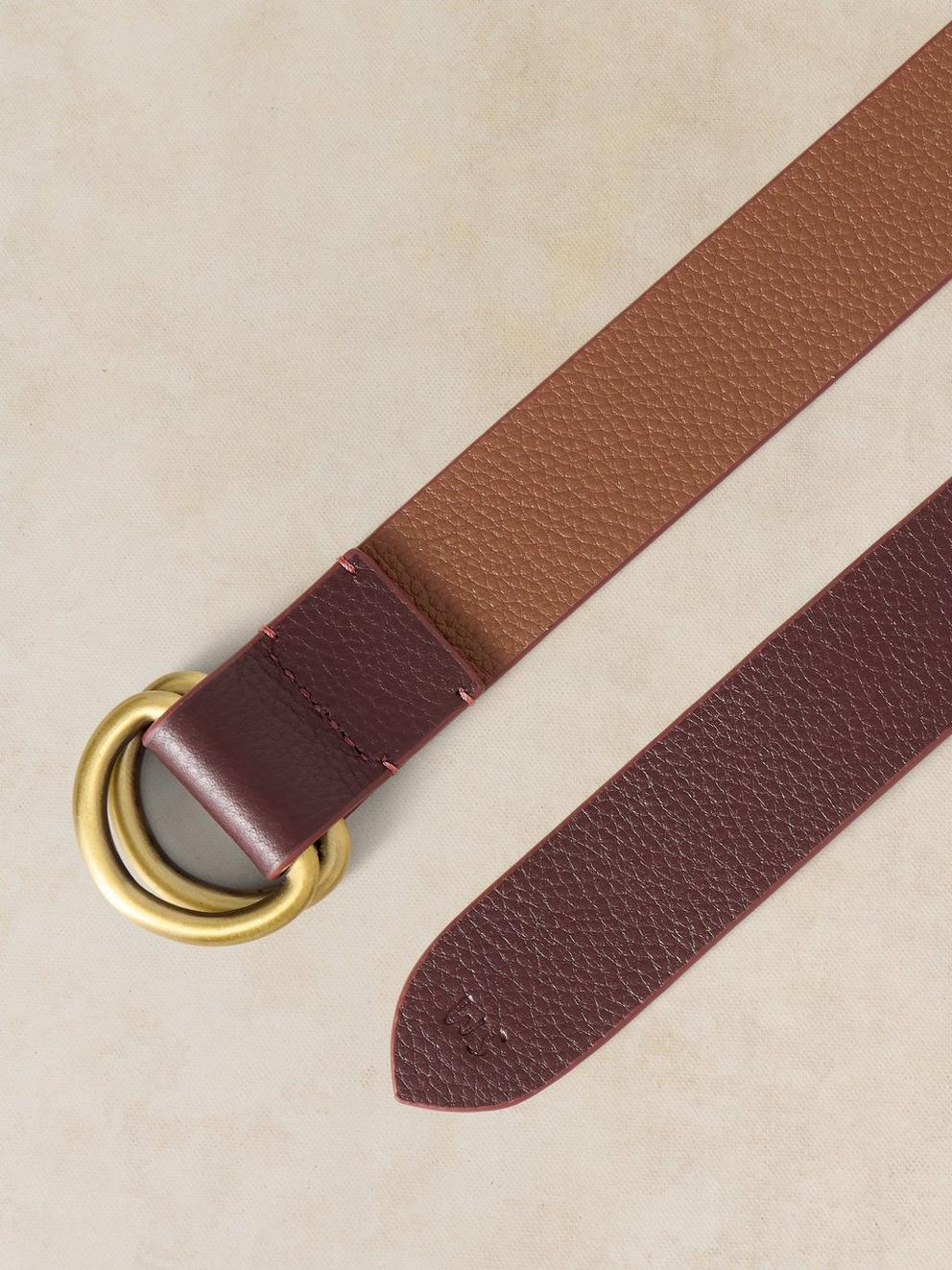 REVERSIBLE DRING BELT in TAN MULTI - FLAT DETAIL
