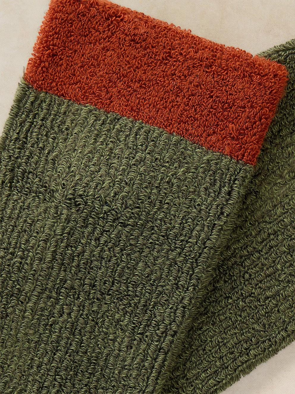 CORD LOOK ANKLE SOCK in DK GREEN - FLAT DETAIL