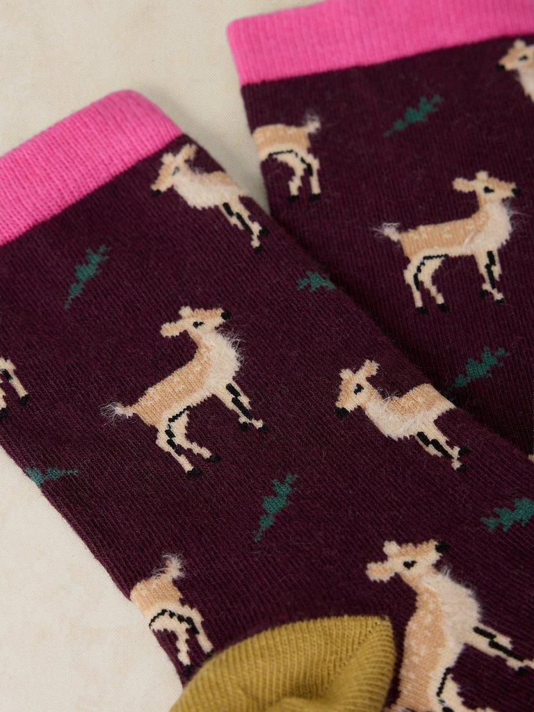 OH DEER ANKLE SOCK in DK PLUM - FLAT DETAIL