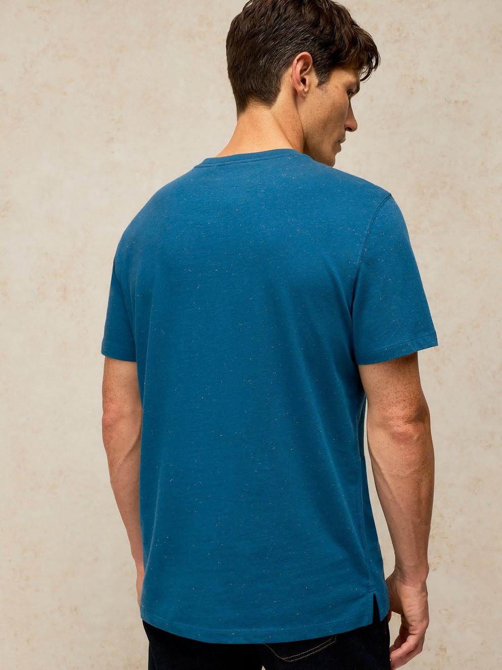 ABERSOCH GRAPHIC TEE in TEAL PR - MODEL BACK