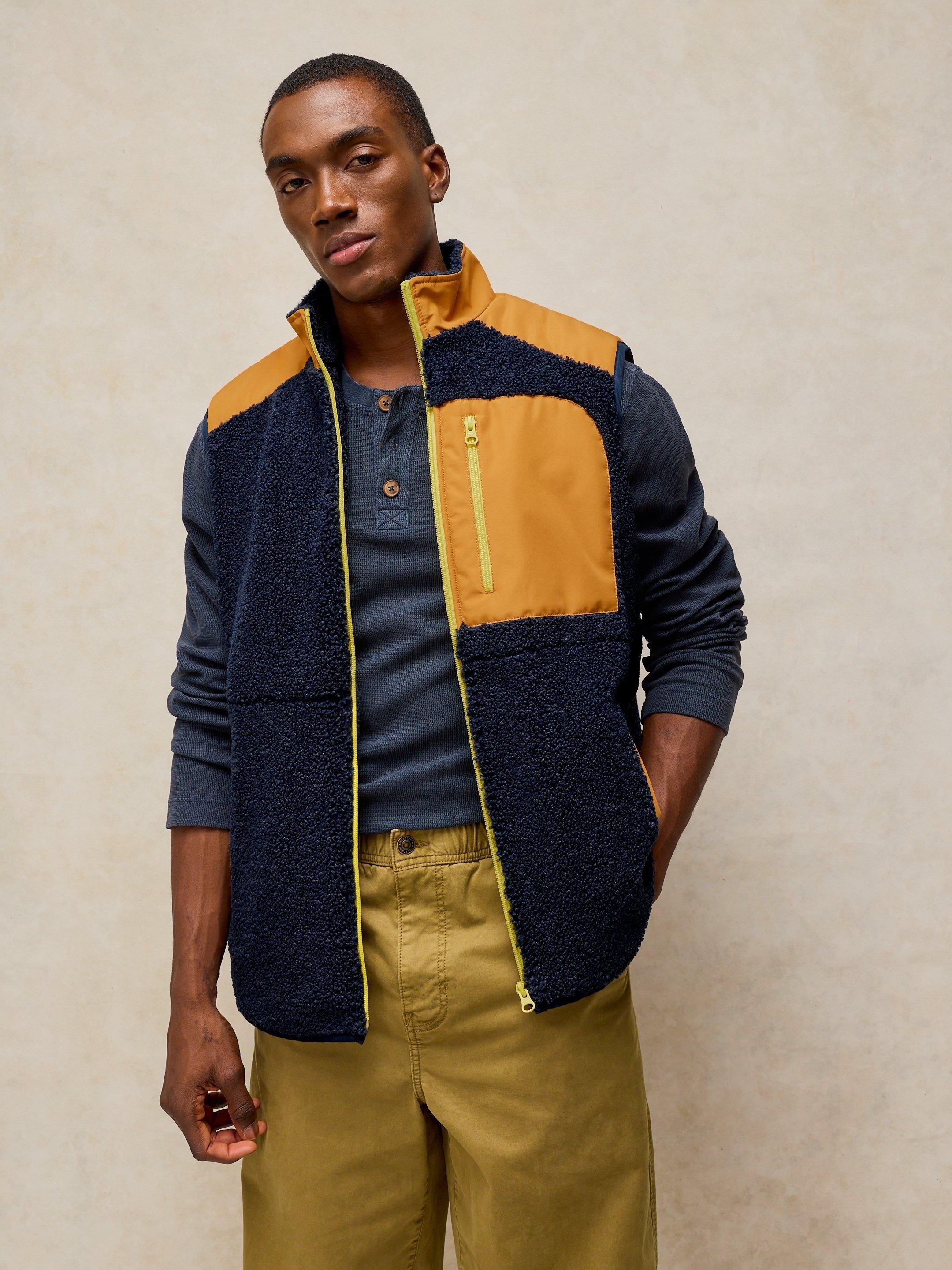 BORG POCKET DETAIL GILET