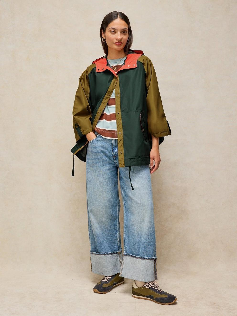 DAKOTA SHOWERPROOF PONCHO in GREEN MLT - LIFESTYLE