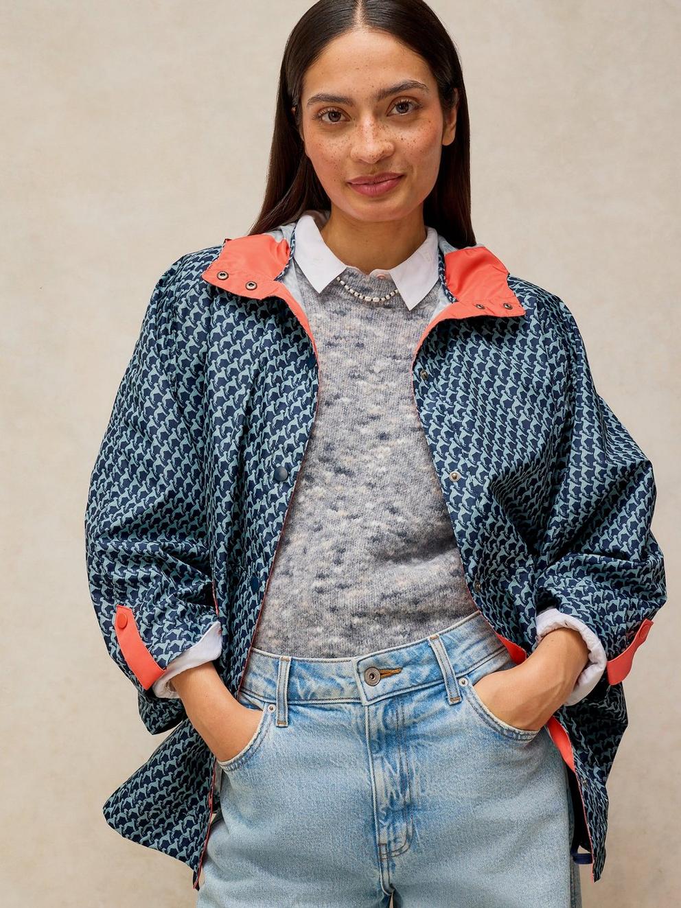 DAKOTA SHOWERPROOF PONCHO in NAVY PR - LIFESTYLE