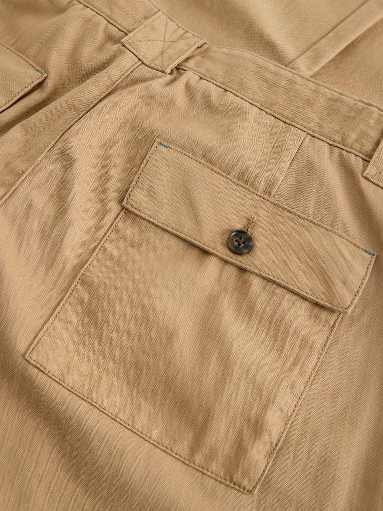 THIRSK TAPERED ANKLE TROUSER in DK NAT - FLAT DETAIL