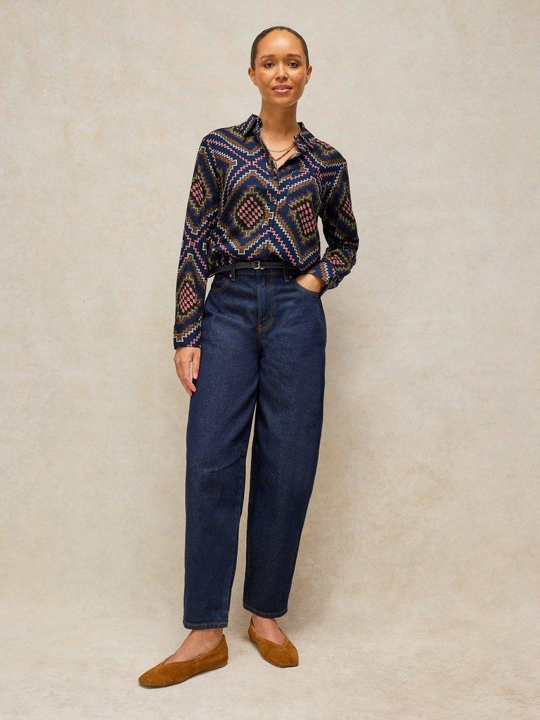 LIBBY ORGANIC COTTON SHIRT in NAVY MULTI - MODEL FRONT