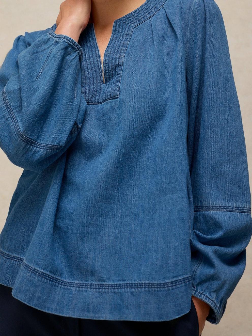 KRYSTIN TOP in MID DENIM - MODEL DETAIL
