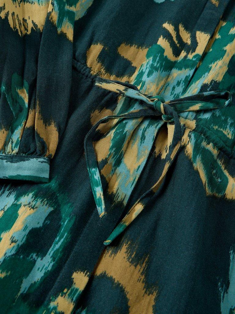 SHOP STOCK LOOK UP in GREEN PR - FLAT DETAIL