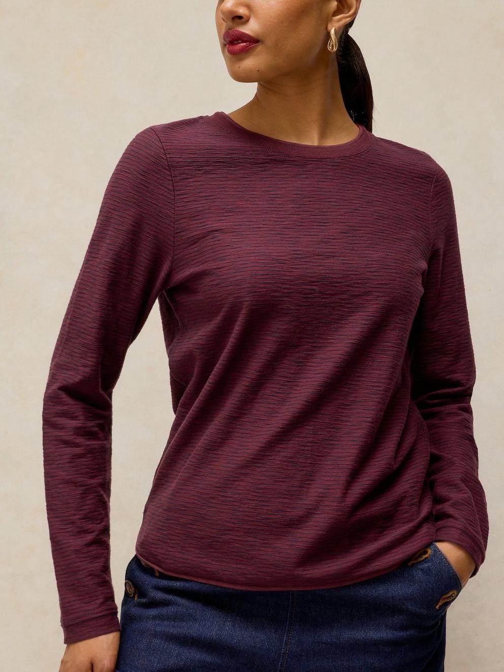 CLARA LS TEXTURE TEE in PLUM MLT - MODEL DETAIL