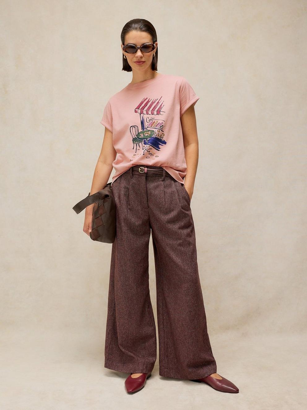 GINA GRAPHIC TEE in DUS PINK - LIFESTYLE
