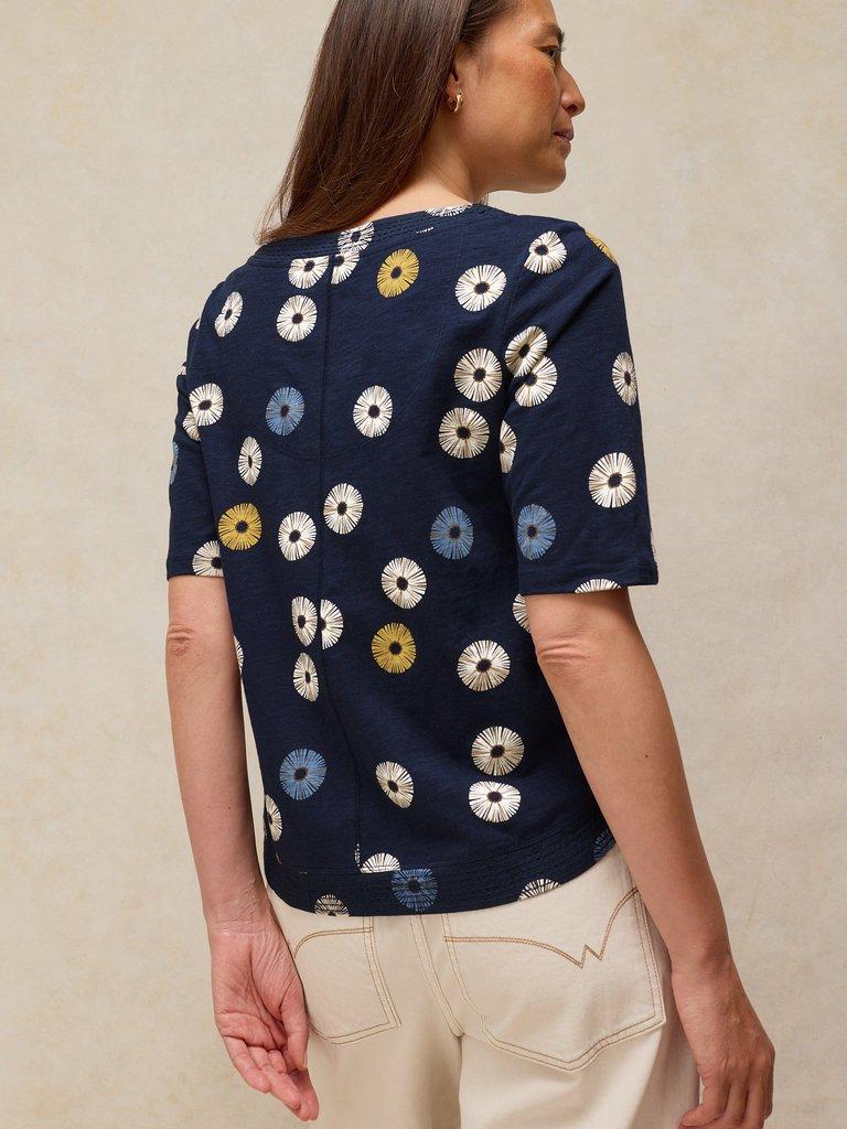 WEAVER NOTCH NECK TEE in NAVY PR - MODEL BACK