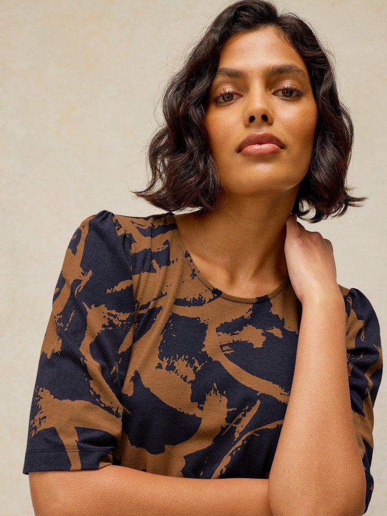 OLIVIA JERSEY DRESS in NAVY PR - MODEL DETAIL