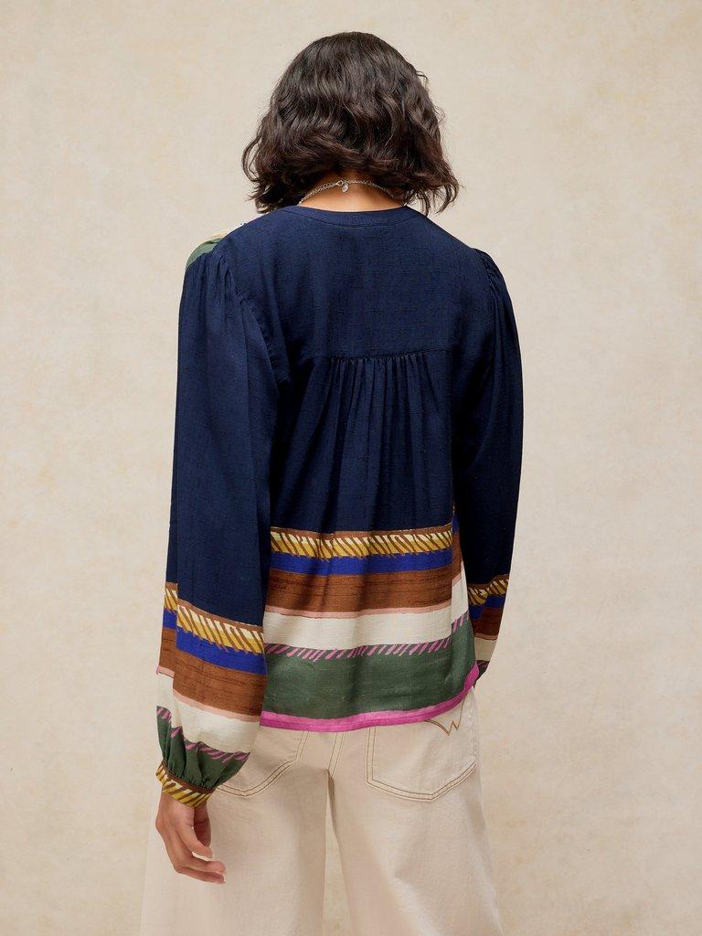 LANA PRINT TOP in NAVY PR - MODEL BACK