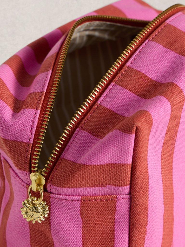 Canvas Summer Stuff Washbag in PINK MLT - FLAT DETAIL