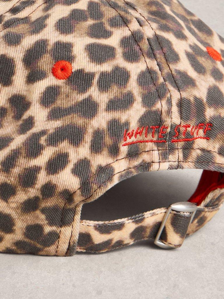 Printed Baseball Cap in NAT PR - FLAT DETAIL