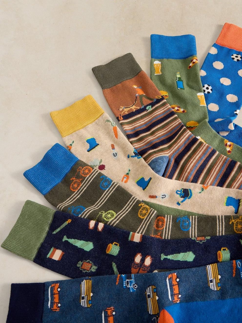 7PK DAY OF THE WEEK SOCKS in GREEN MLT - FLAT DETAIL