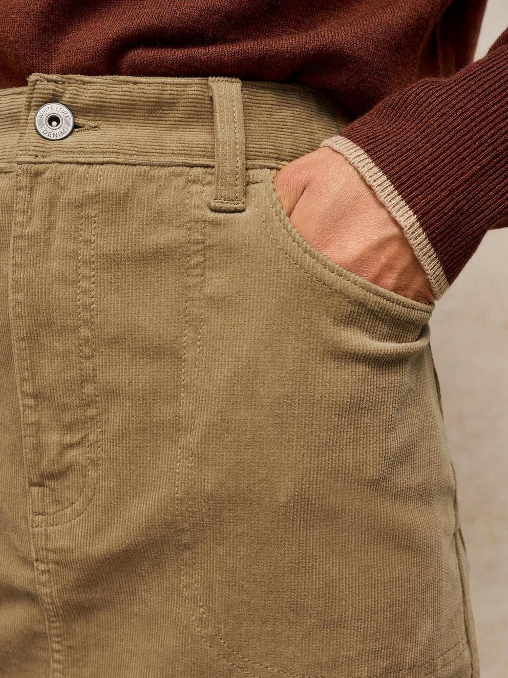 TIA CORD SKIRT in LGT GREEN - MODEL DETAIL