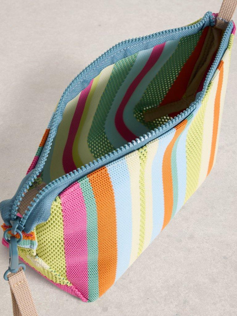 Meadow Mesh Washbag in YELLOW MLT - FLAT DETAIL