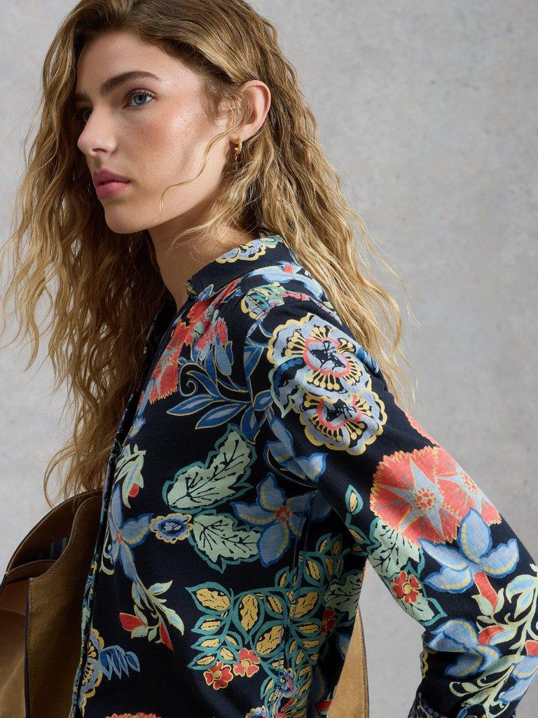 ANNIE JERSEY SHIRT in NAVY MULTI - LIFESTYLE