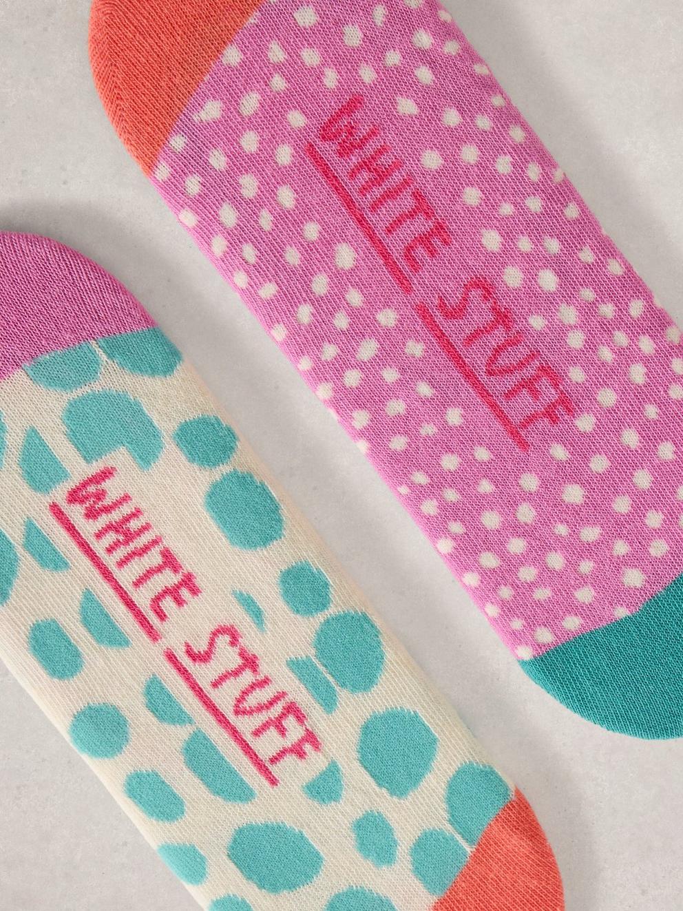 2PK Spot Print No Show Socks in PINK MLT - FLAT DETAIL