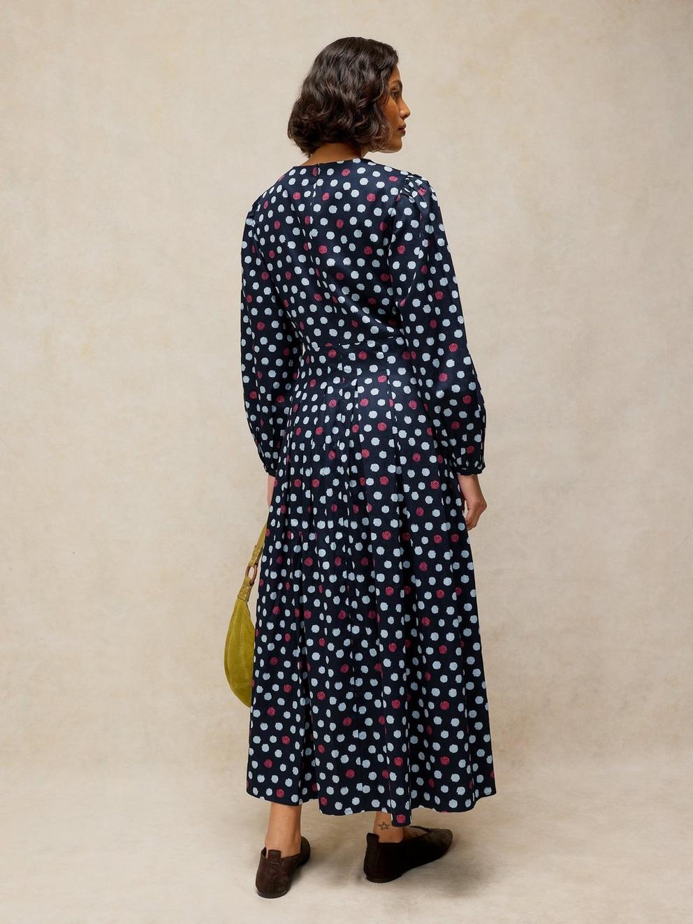 SIERRA PLEAT DRESS in NAVY MULTI - MODEL BACK