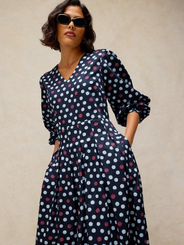 SIERRA PLEAT DRESS in NAVY MULTI - MODEL FRONT