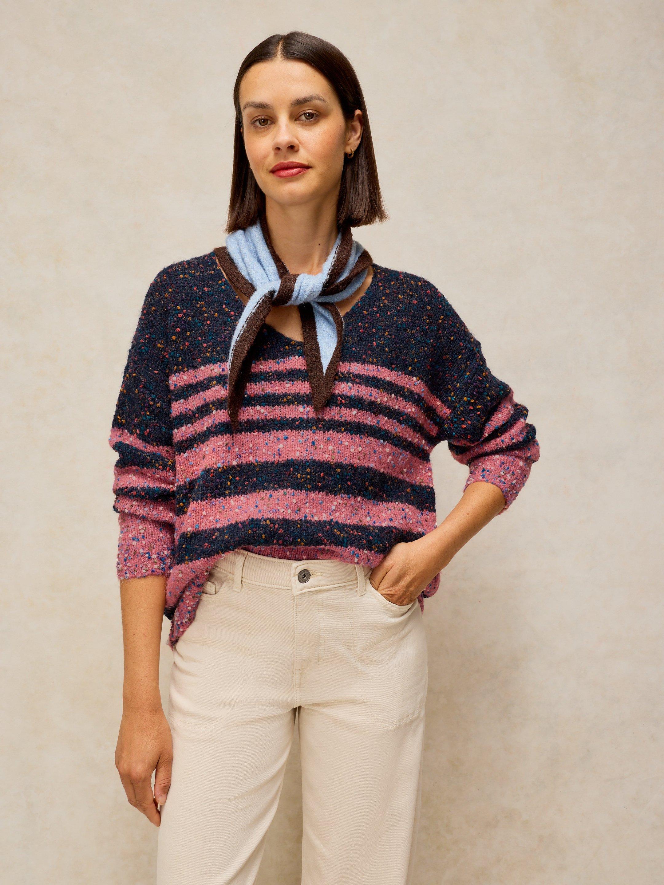 TEXTURE STRIPE V NECK JUMPER