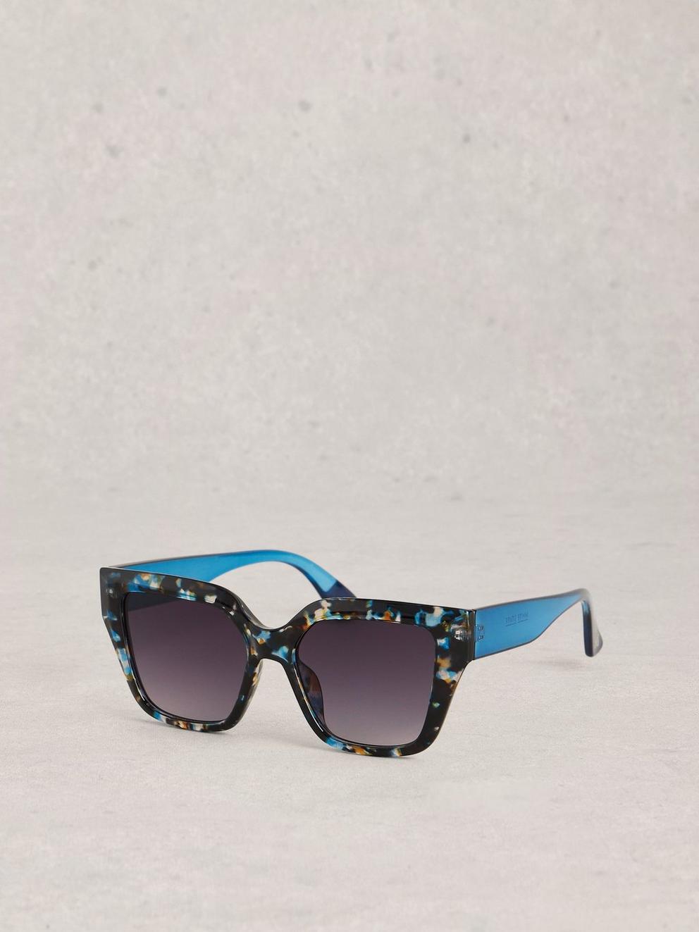 Oversized Cat Eye Sunglasses in BLUE MLT - LIFESTYLE