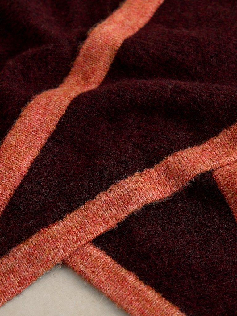 TRIANGLE SCARF in MID PLUM - FLAT DETAIL