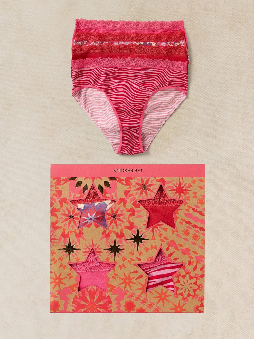 4 PACK KNICKER BOX SET in RED MLT - LIFESTYLE