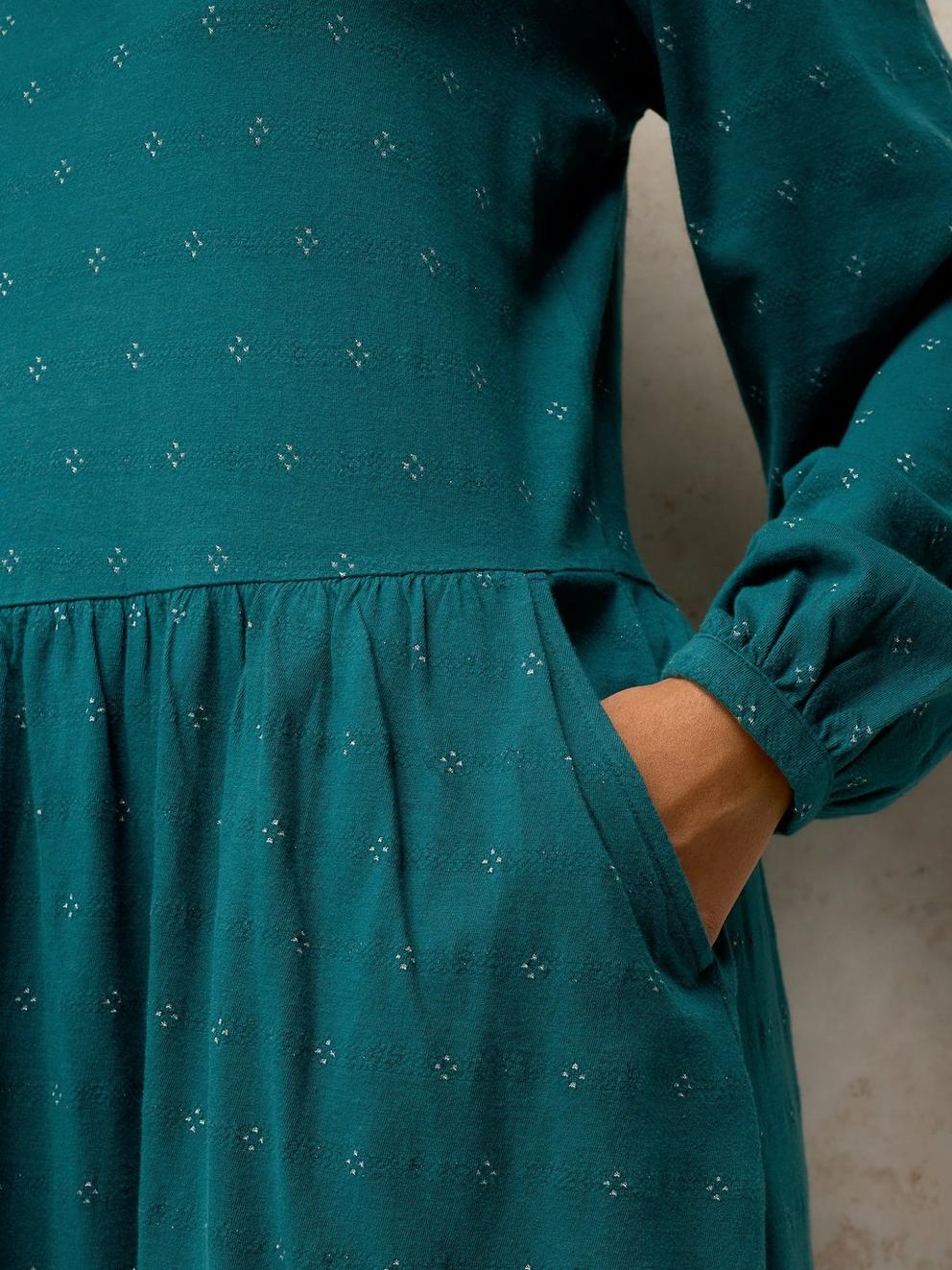 LEAH JERSEY DRESS in TEAL MLT - MODEL DETAIL