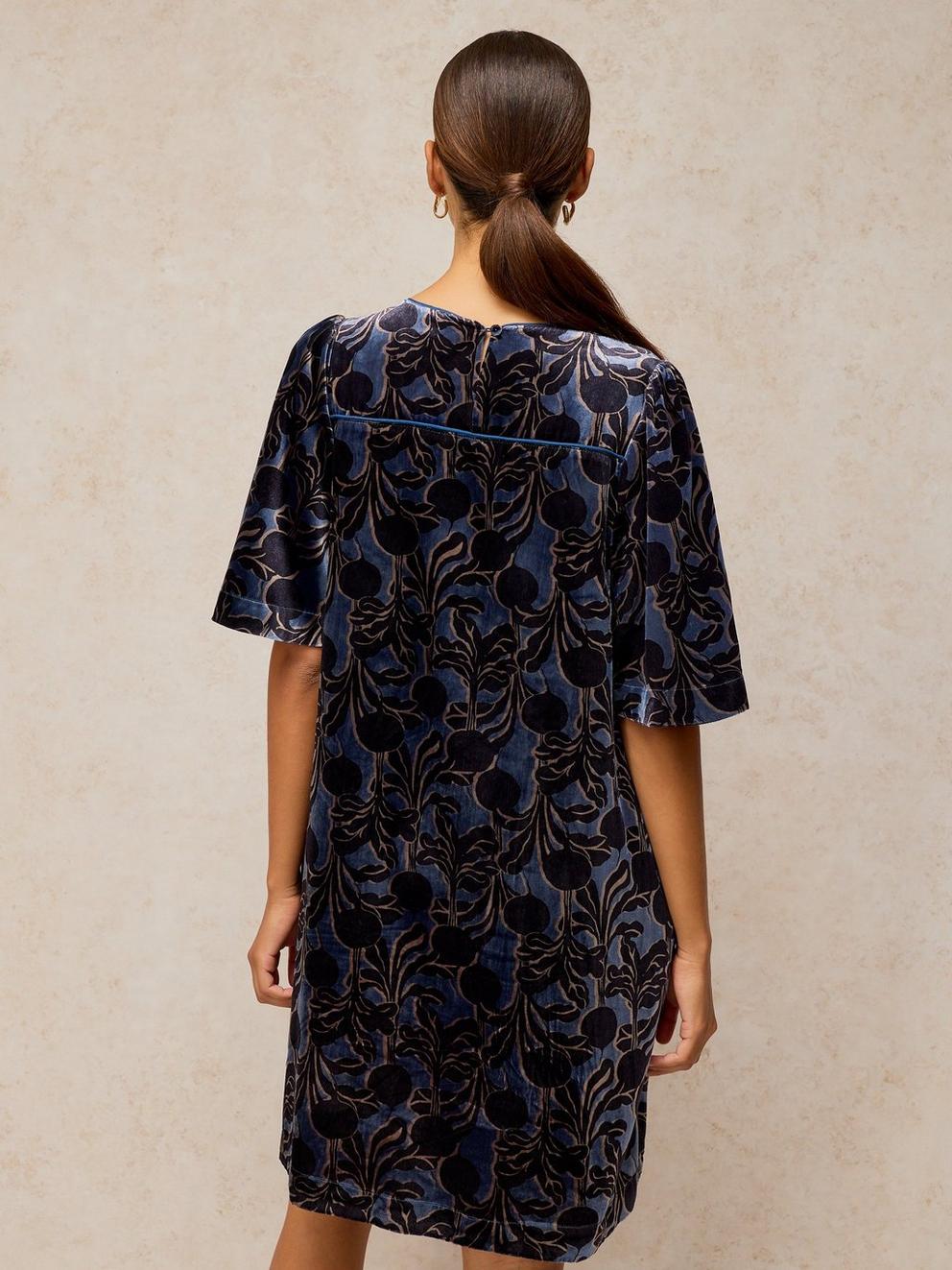 HARPER VELVET SHIFT DRESS in BLUE MLT - MODEL BACK