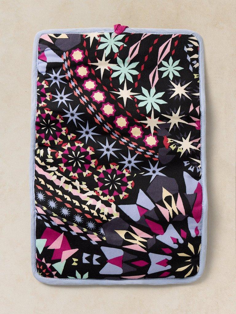 PRINTED JEWELLERY ROLL in BLACK PRINT | White Stuff EU