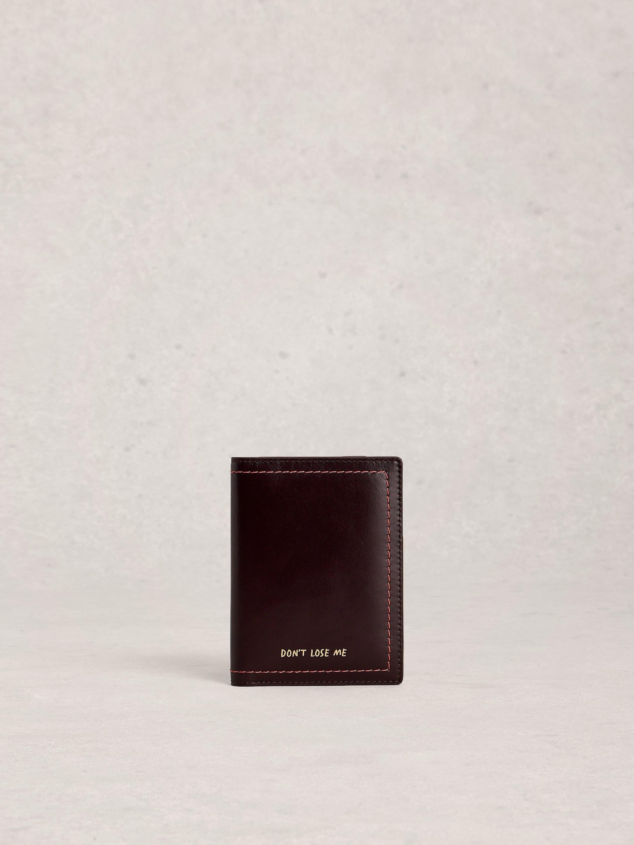 TRAVEL STUFF PASSPORT HOLDER