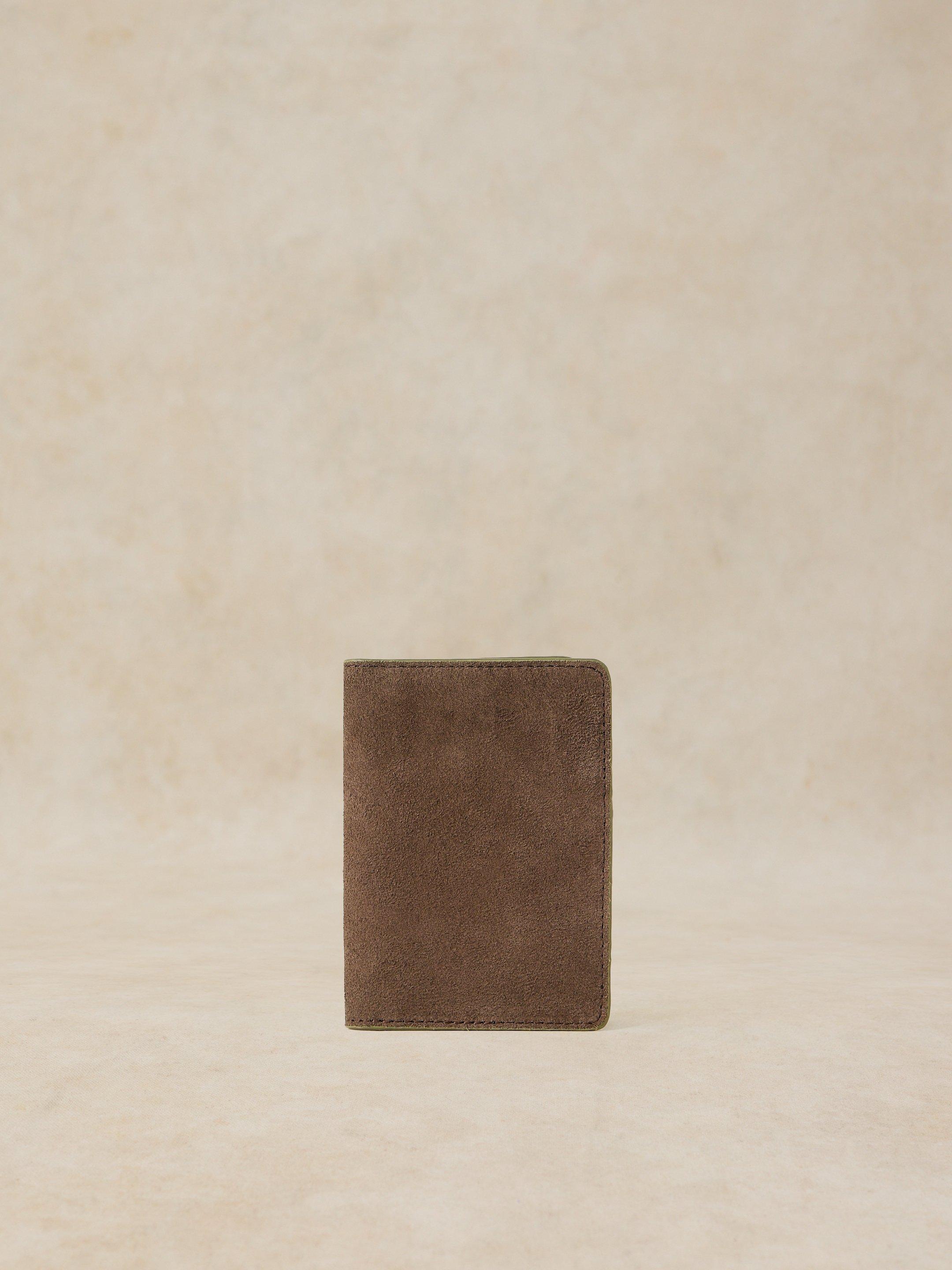 TRAVEL STUFF PASSPORT HOLDER