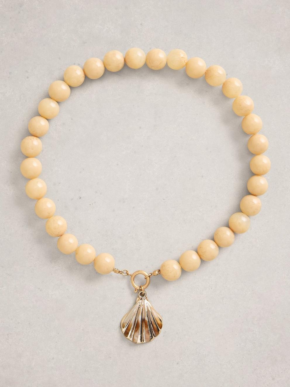 Chunky Shell Charm Necklace in NAT MLT - FLAT FRONT